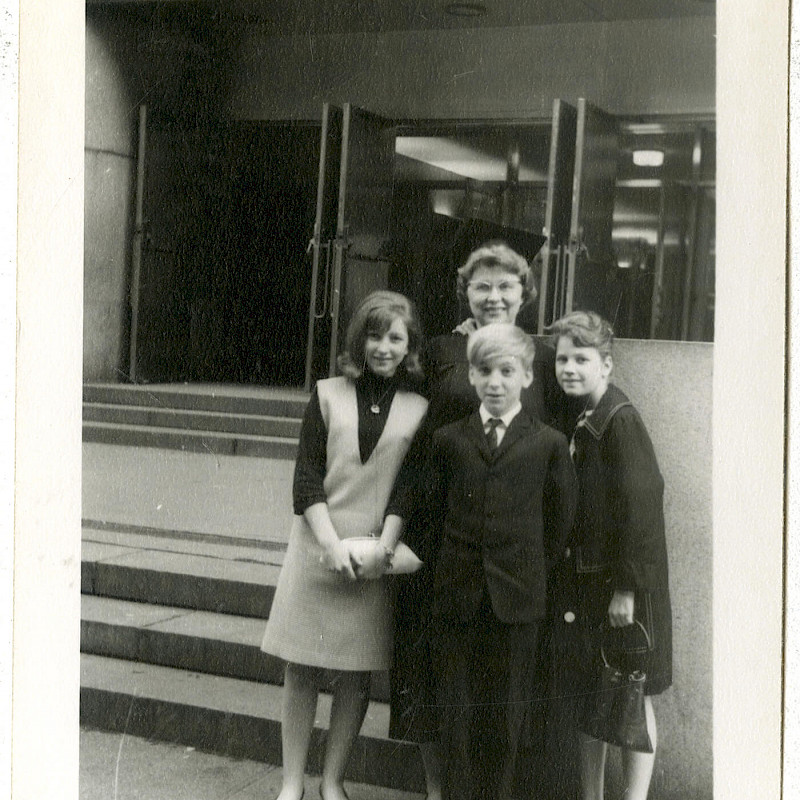 Gertrude and kids, Hunter College, New York, 1964