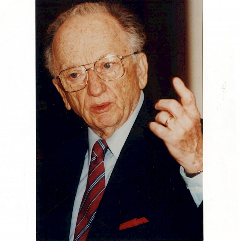 Ben speaking at a United Nations Diplomatic Conference in Rome, May 1998