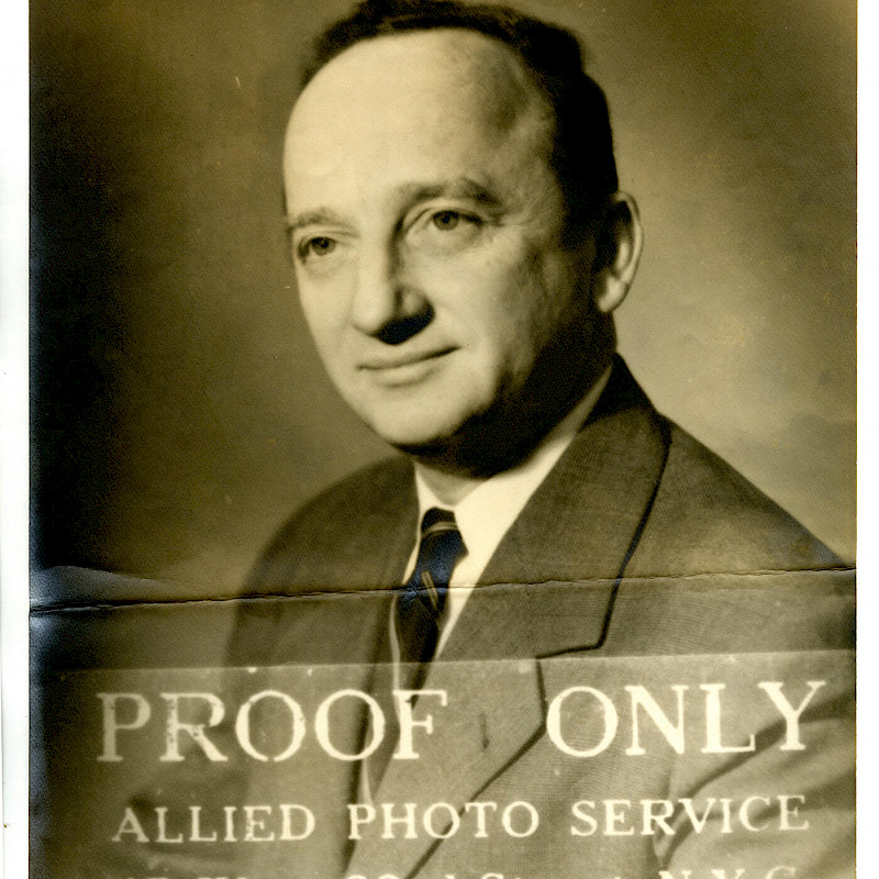 Ben's Allied Photo Service portrait, unknown date (1940's)