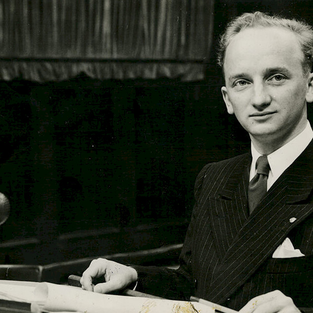 Ben at the podium during the Einsatzgruppen case, 1947