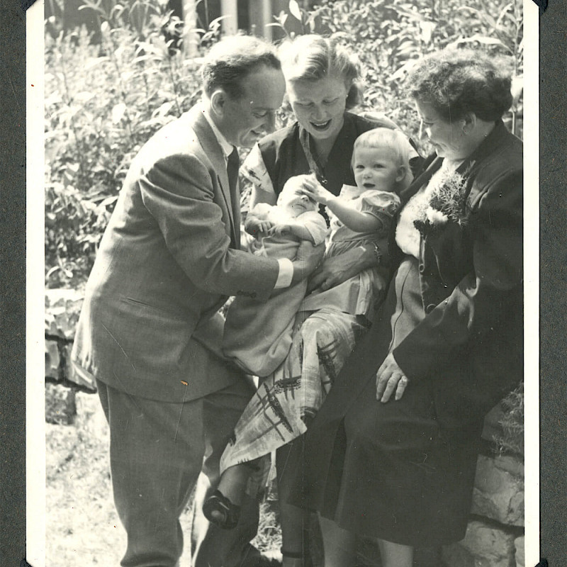 Ben and Gertrude with Keri Robin and family, July 1950